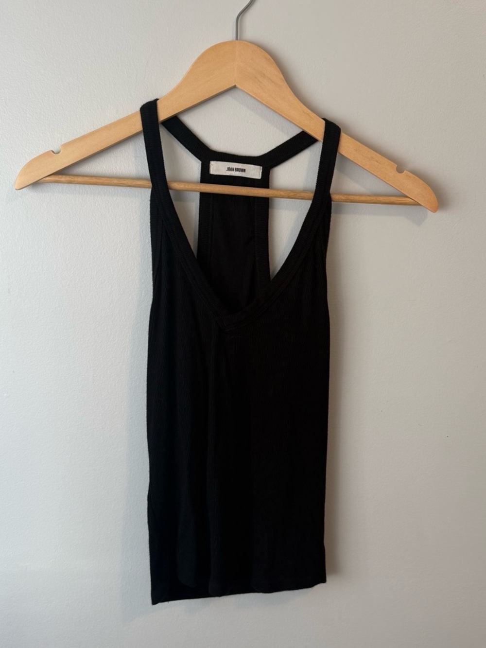 JOAH BROWN VNECK TANK TOP- SMALL